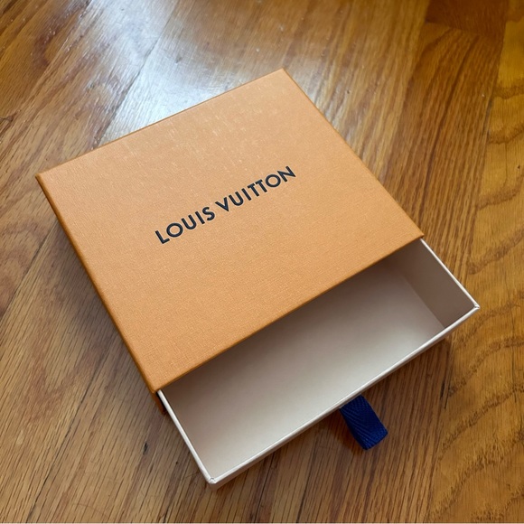 Louis Vuitton Small Pull Tab Gift Box - Picture 2 of 4